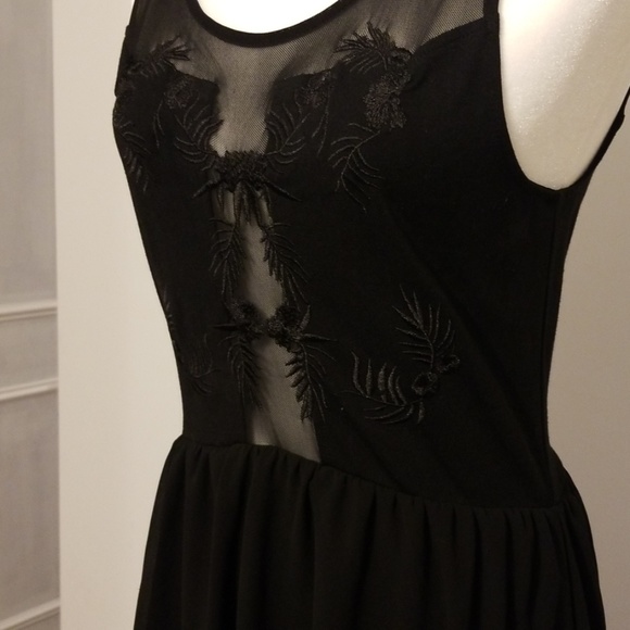 SANS SOUCI embroidered black mesh high-low dress - Picture 2 of 8